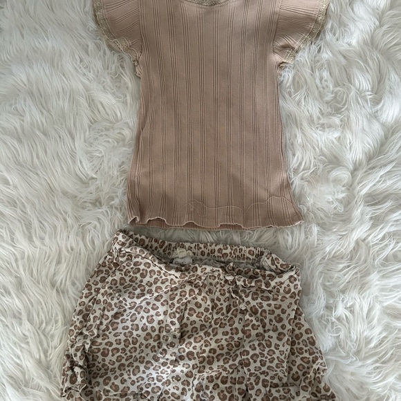 Jessica Simpson Tan and Cream Kids Matching Set - Picture 3 of 3